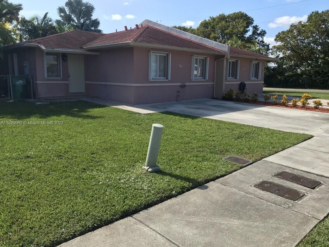 9440 SW 169th St, Palmetto Bay, FL 33157 House Rental in Palmetto Bay