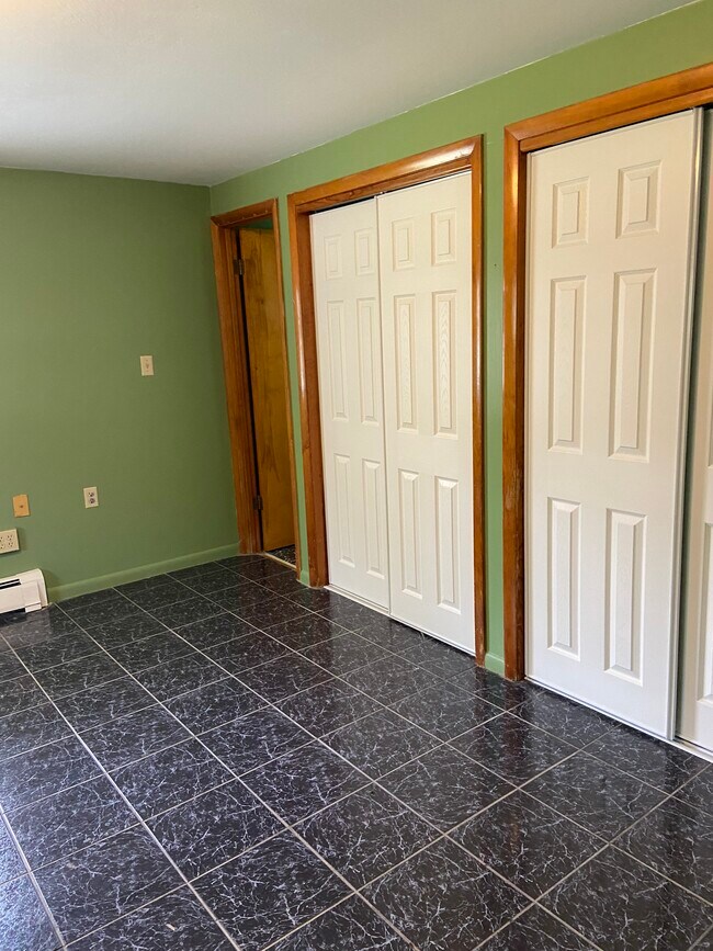 Foto del edificio - 5940 N Burdick St