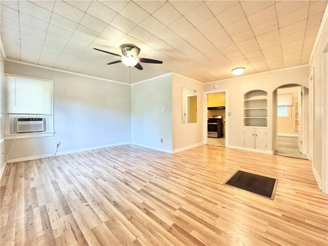 Building Photo - 707 E Lafayette St