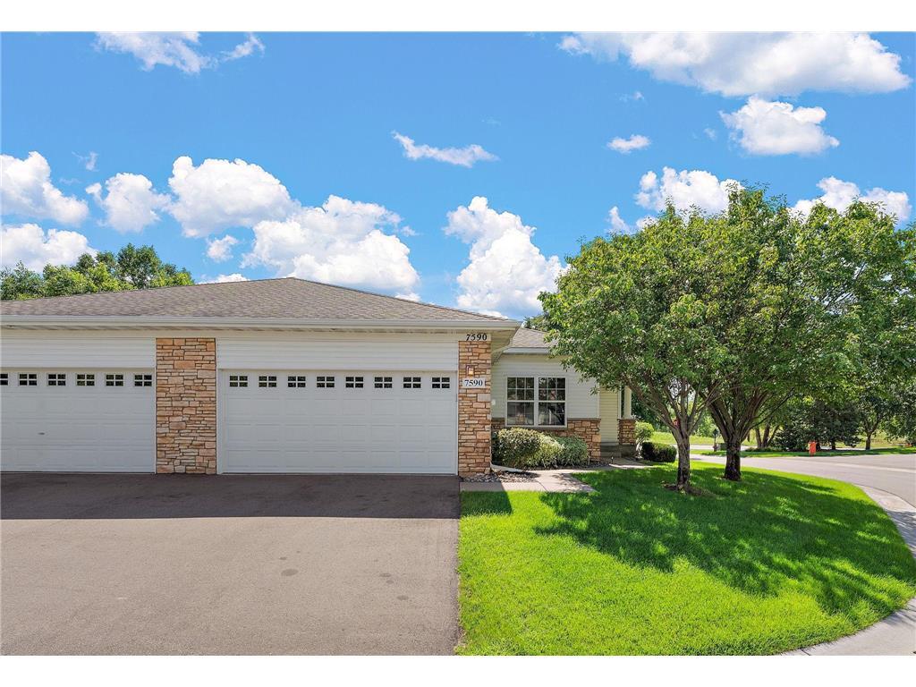Foto principal - 7590 4th St Ln N