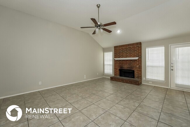 Foto del edificio - 2700 Forest Creek Dr