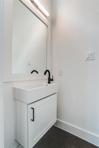 Foto del edificio - 5708 Lindell Ave