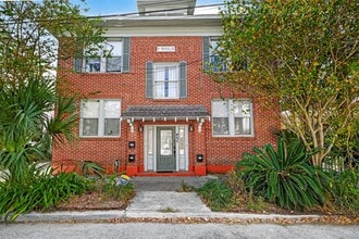 Building Photo - 711 Fargo St