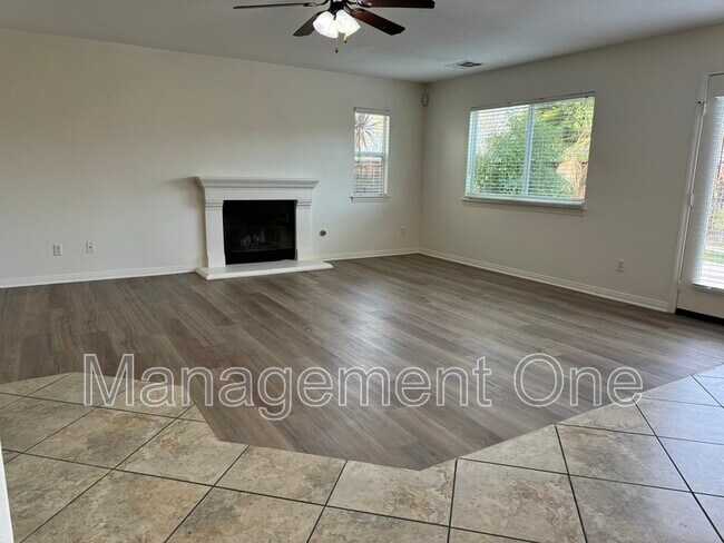 Building Photo - 11026 Evergreen Loop
