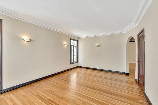 Foto del edificio - 1695 North Point St