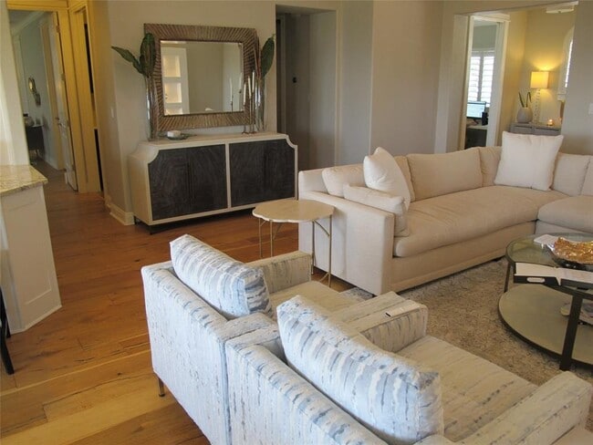 Building Photo - 13505 Golden Wave Loop