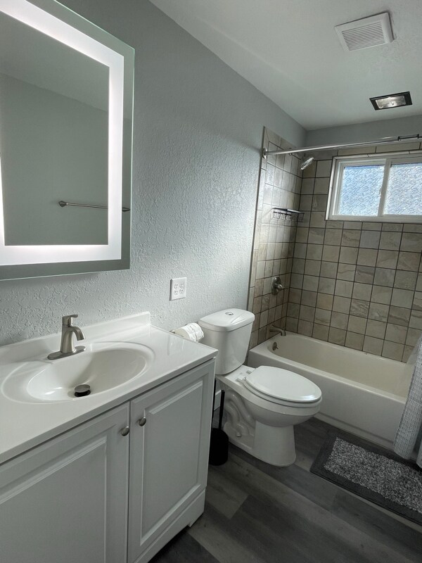 Photo - 9300 9300 N House