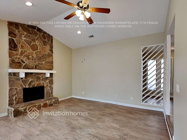 Foto del edificio - 2690 Big Oaks Dr