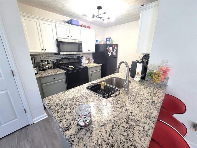 Foto del edificio - 1319 Revelstoke Cove