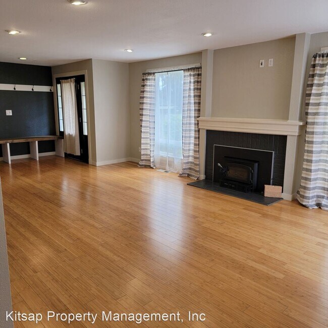Building Photo - 4 br, 2.5 bath House - 2613 Fircrest Pl. SE
