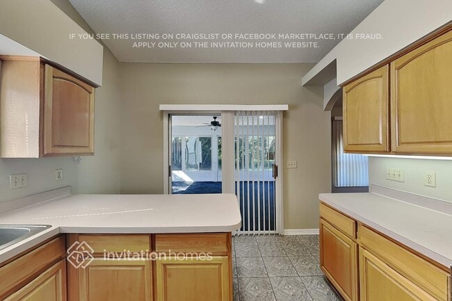 Building Photo - 33328 Fountain Ln