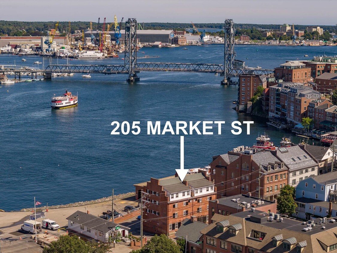 Primary Photo - 205 Market St