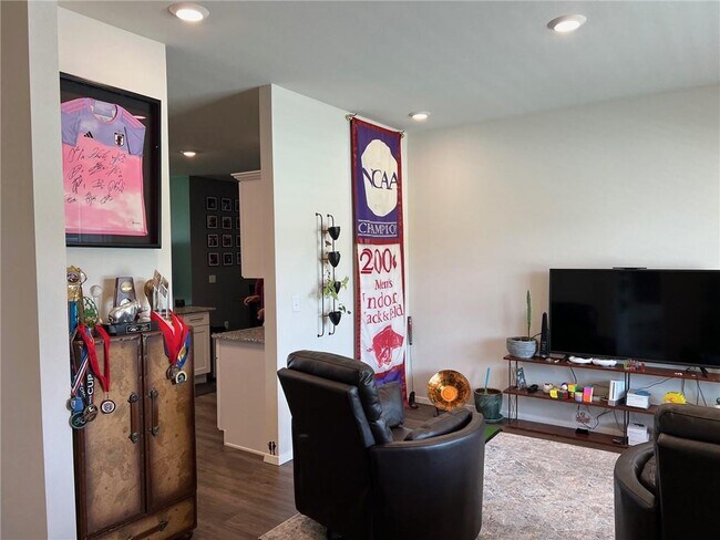 Foto del edificio - 2960 W McLaren Dr