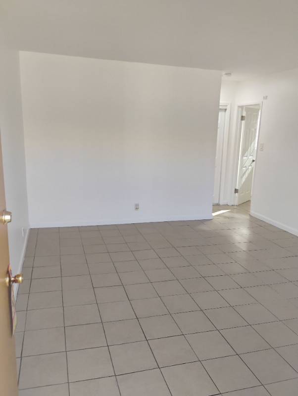 Photo - 14129 Vanowen St (Los Angeles, CA) Apartment