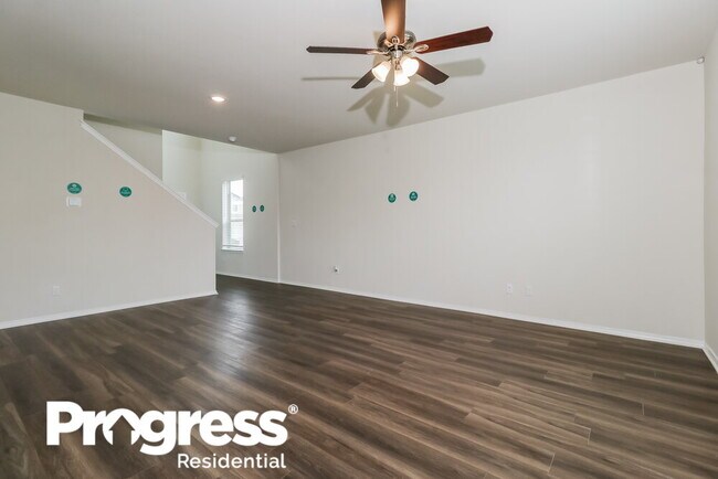 Building Photo - 157 Cobb Br Dr