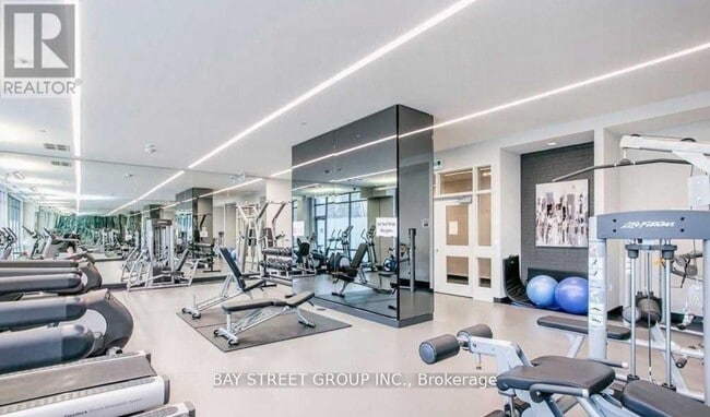 Building Photo - 50 Forest Manor Rd