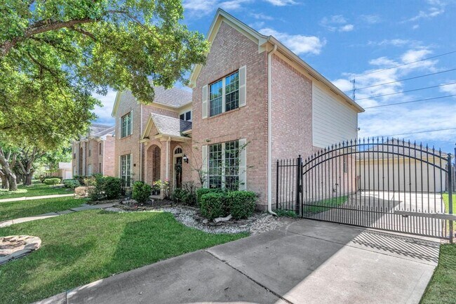 Building Photo - 3210 Shadowwalk Dr
