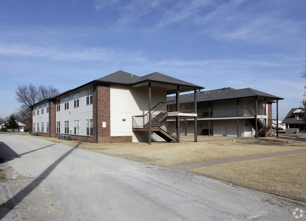 Primary Photo - Torrey Place Apartments