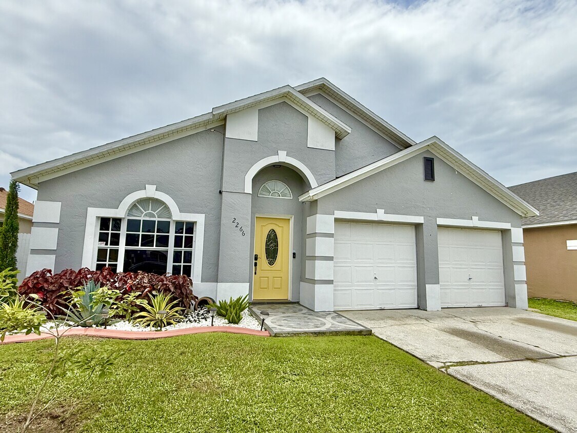 Primary Photo - 2266 Mallard Creek Cir