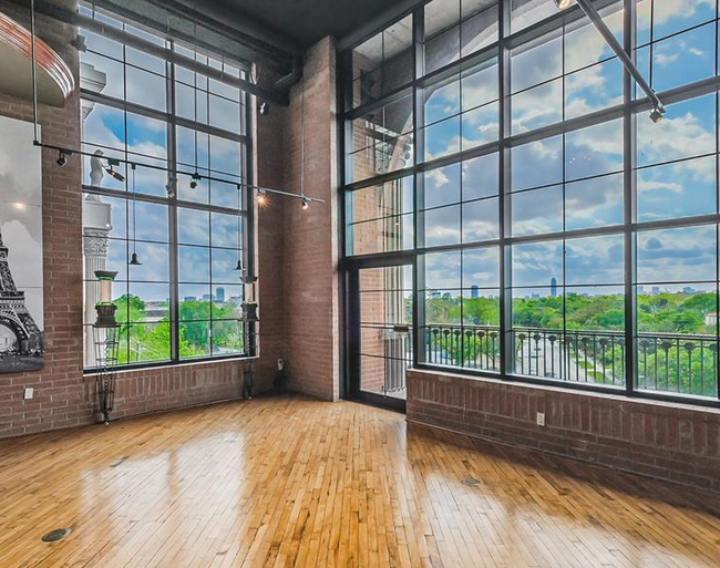 Building Photo - 1025 Shepherd-4414