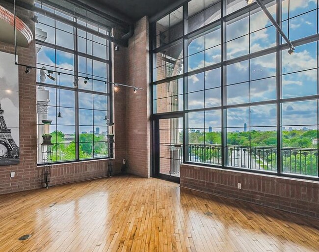 Foto del edificio - 1025 Shepherd-ID044.9