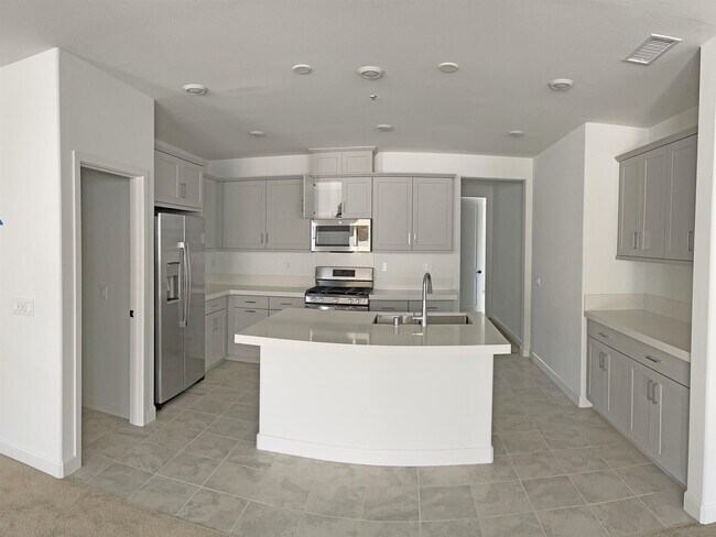 Building Photo - 7922 Belluno Wy