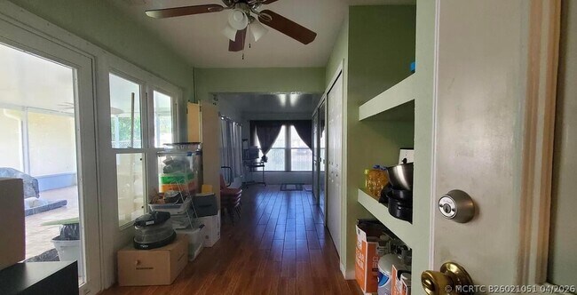 Foto del edificio - 3004 Suntan Ct SE