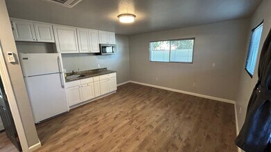 Building Photo - 4817 Hansen Ave