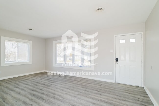 Building Photo - 1136 Northdale Ave