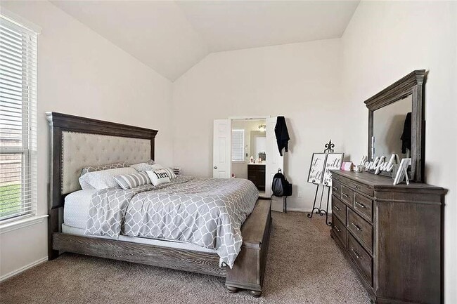 Foto del edificio - 605 Chesterfield Ln