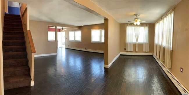 Building Photo - 321 Lindell Blvd