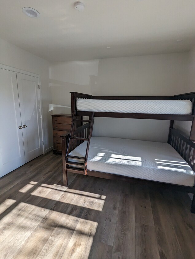 Foto principal - 362 N 800 E