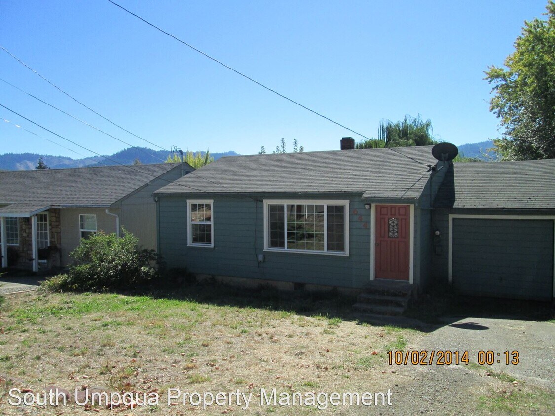 Foto principal - 2 br, 1 bath House - 644 NE Madrona Drive