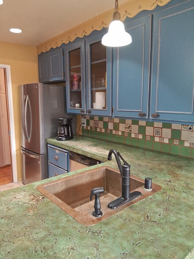 Foto principal - 491 Carnation Ave
