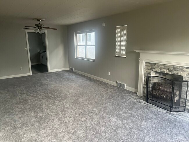 sala de estar/comedor - 635 13th Ave