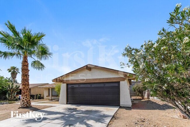 Foto del edificio - 5909 San Fernando Dr