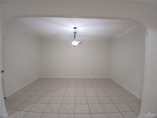 Building Photo - 20 San Jacinto St