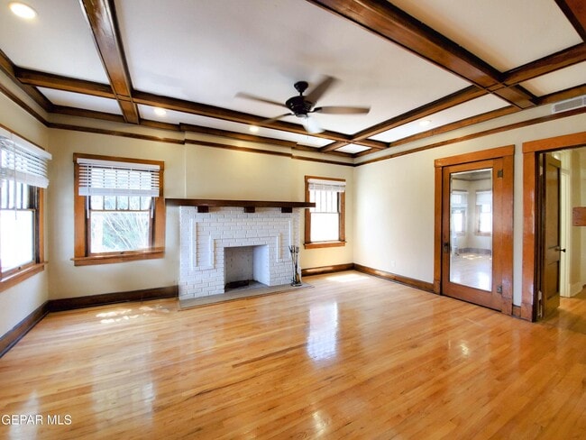 Foto del edificio - 2809 Wheeling Ave