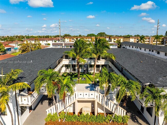 Foto del edificio - 1345 W 28th St