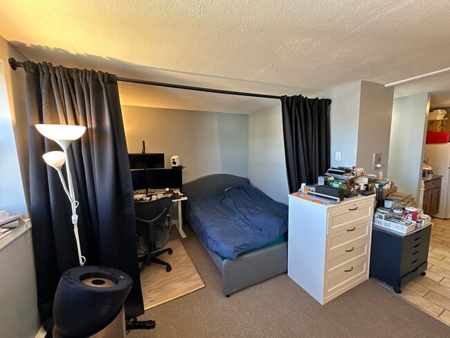 Building Photo - 720 Bennington St