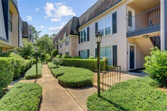 Building Photo - 1807 Stoney Brook Dr