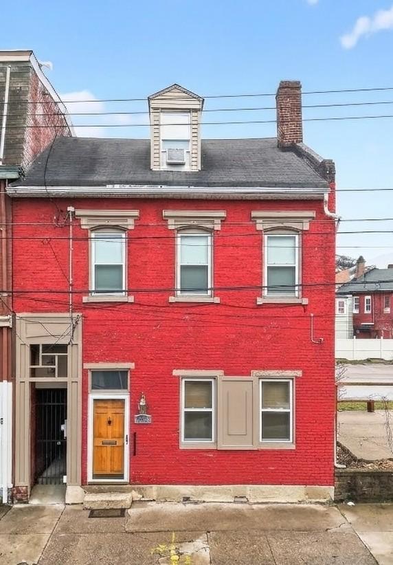 Photo - 2714 Jane St