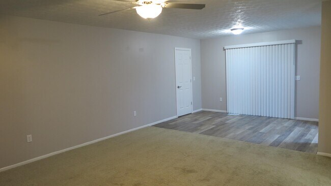 Building Photo - 133 E Branch Rd