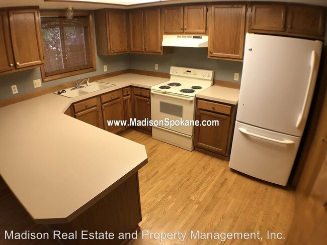 Building Photo - 5 br, 3 bath House - 5405 W. Conestoga Ave.