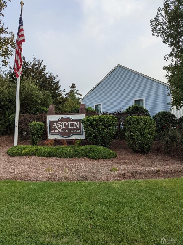 Primary Photo - 2307 Aspen Dr