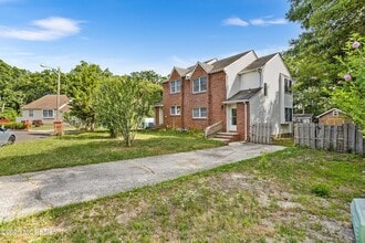 Building Photo - 30 Winged Foot Ln