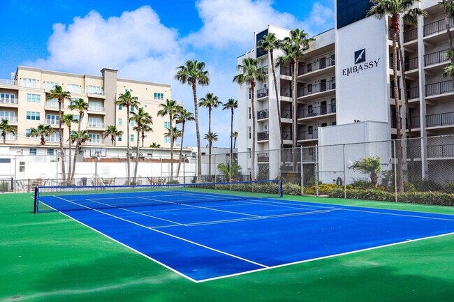 Building Photo - 2562 Gulf Blvd