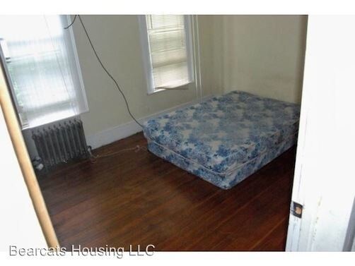 Foto del edificio - 4 br, 1 bath Room For Rent - 123 BEETHOVEN