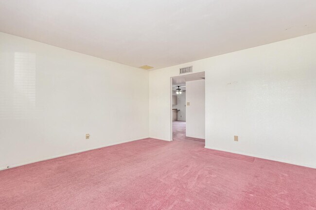 Foto del edificio - 1432 S Oracle