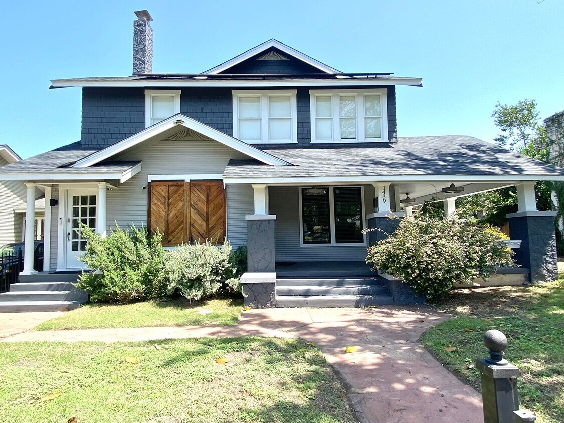 Foto principal - 1439 E Highland Blvd
